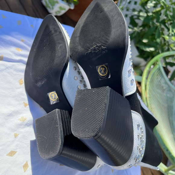 Studded black & white booties 7 - Picture 3 of 4